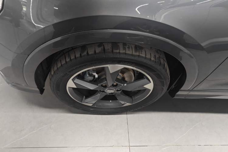 Used Audi Q3 2020 35 TFSI Fashion Dynamic Model