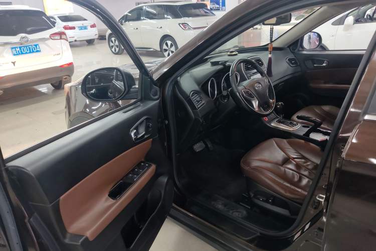 Used GAC Trumpchi GS5 2013 1.8T Automatic Two-Wheel Drive Elite Edition