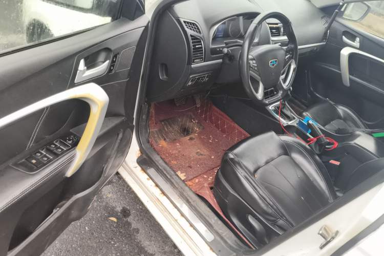 Used Geely Auto Emgrand 2016 Sedan 1.5L CVT Upward Version
