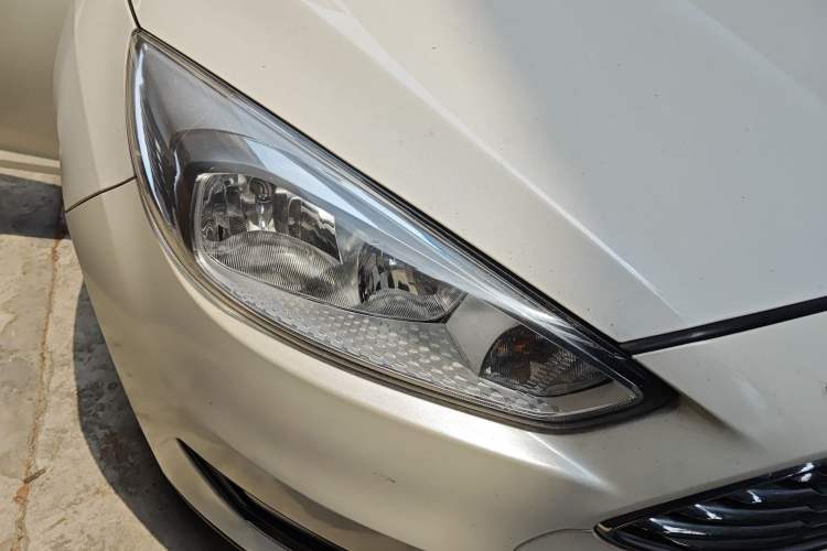 Used Ford Focus 2015 Sedan EcoBoost 125 Automatic Supreme Style Edition