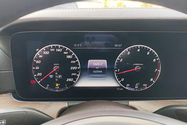 Used Mercedes-Benz E-Class 2016 E 300 L Stylish Model