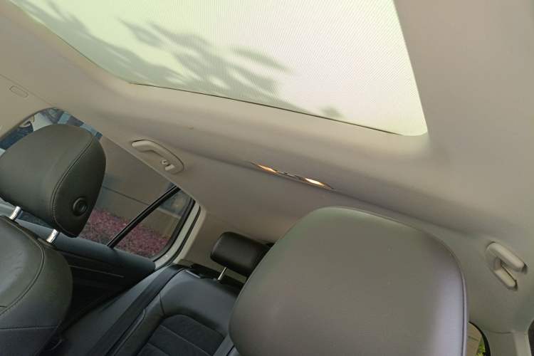 Used Volkswagen Golf 2019 280TSI DSG Luxury Version China VI Standard Headliner