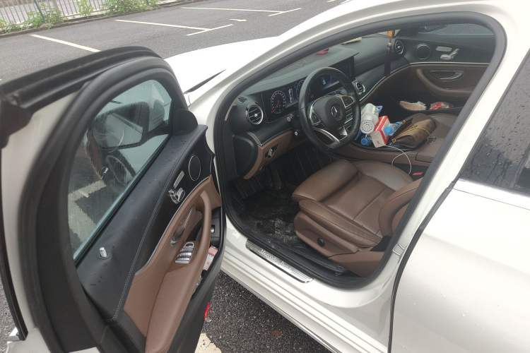 Used Mercedes-Benz E-Class 2017 E 200 L Sport 4MATIC Driver Seat