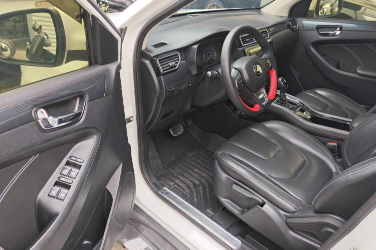 Used Dongfeng Fengon 580 2017 Revised Version 1.5T CVT Luxury Edition
