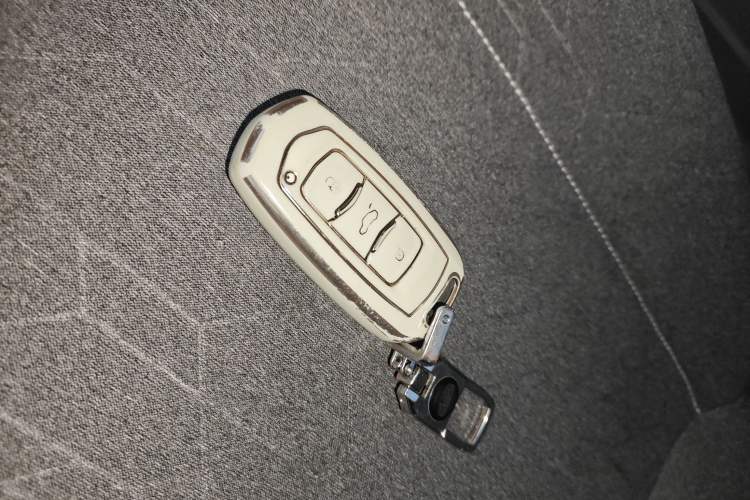 Used Geely Galaxy Panda 2024 Panda Mini 200km Endurance Bear
