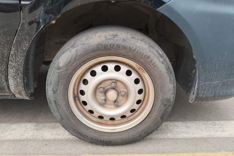 Used FORTHING Lingzhi 2020 M5 1.6L Practical Model