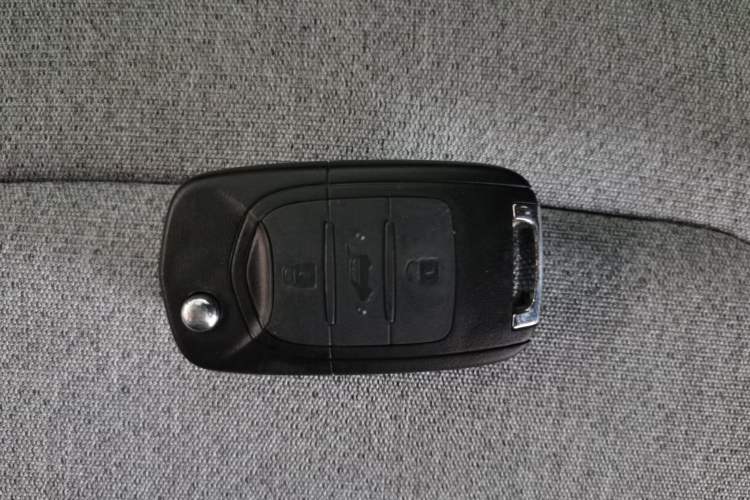 Used Wuling Hongguang MINIEV 2021 Macaron Fashion Model Lithium Iron Phosphate Interior 1