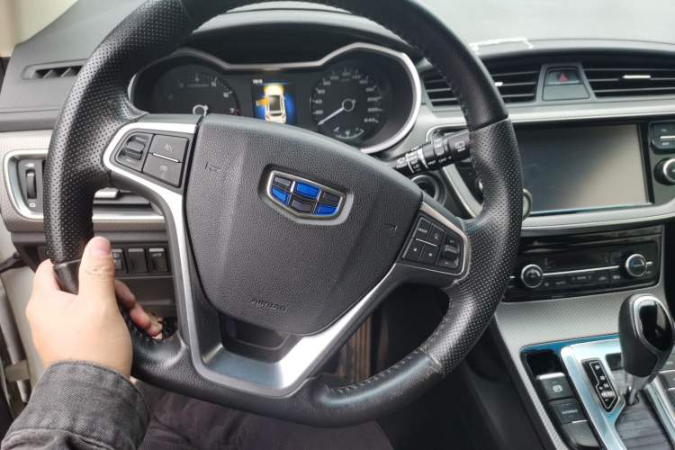 Used Geely Auto Emgrand GS 2016 Elegant Edition 1.3T Automatic LingShang Model
