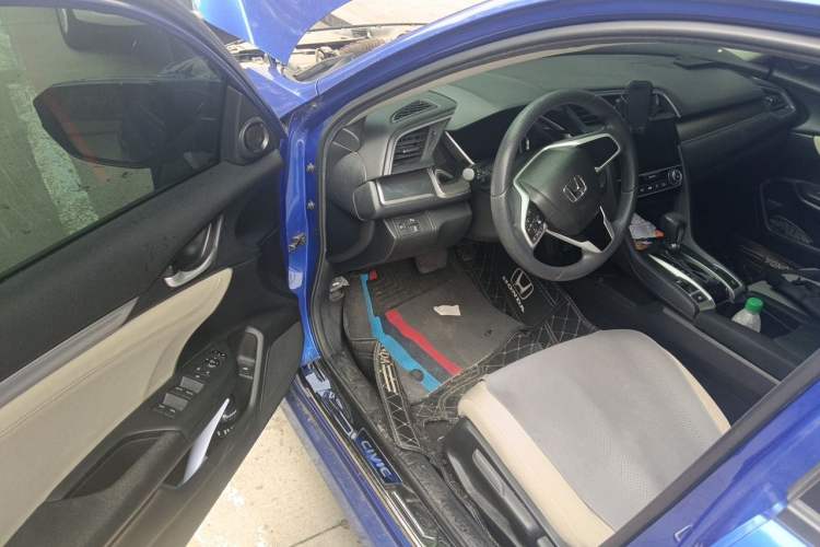 Used Honda Civic 2016 220TURBO CVT Luxury Edition