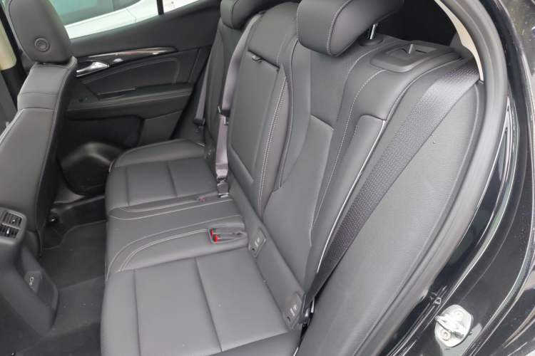 Used Buick Envision 2022 Encore S 552T Two-Wheel-Drive Luxury Model