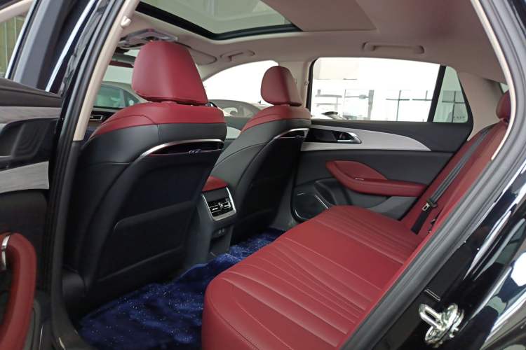 Used Hongqi H5 PHEV 2025 130 Super Hybrid Version
