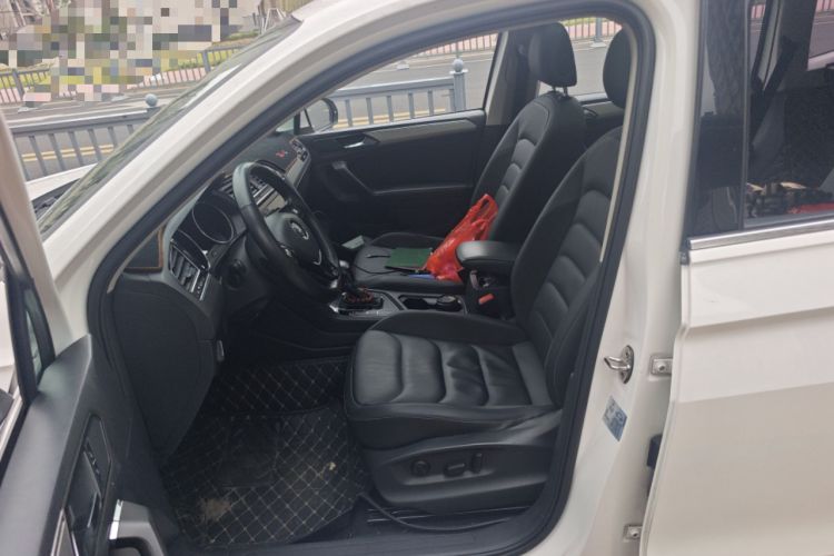 Used Volkswagen Tiguan L 2019 330TSI Automatic Two-Wheel Drive Smart Luxury Version China V Emission Standard
