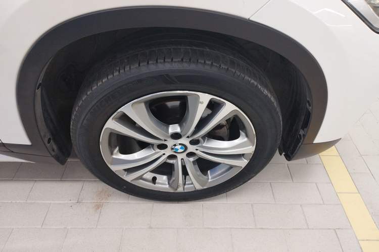 Used BMW X1 2018 sDrive18Li Luxury Model Right Rear Wheel Hub