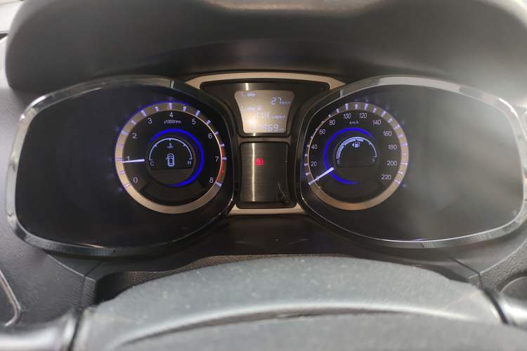 Used JAC Group Refine S5 2013 1.8T Manual New Edition
