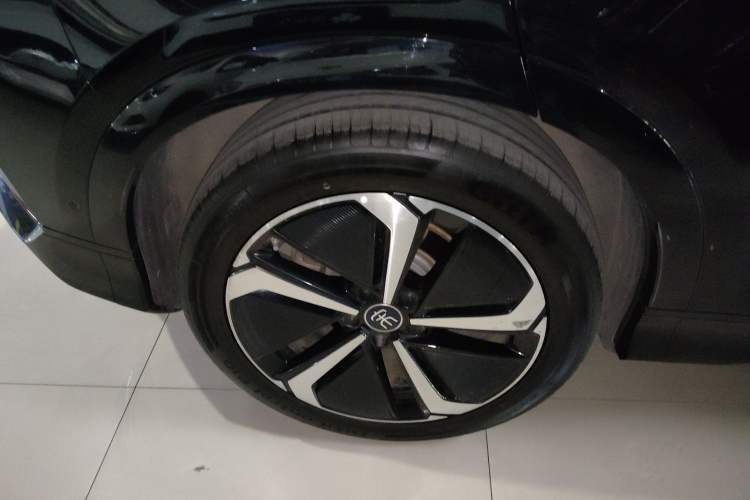 Used BYD Song L EV 2025 Intelligent Driving Version 662 km LiDAR Excellence Edition