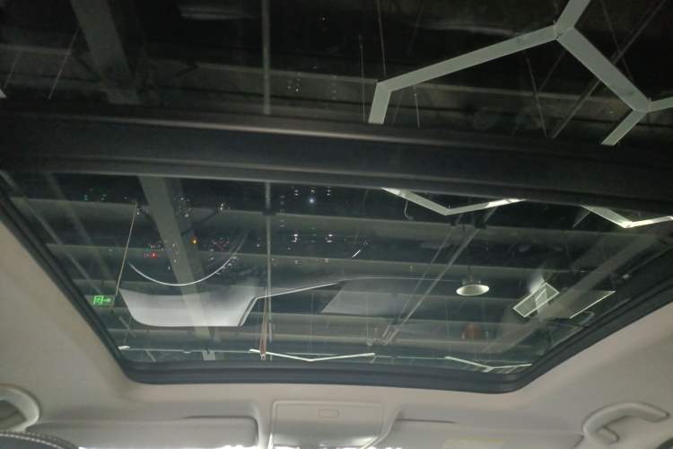 Used Volkswagen Tiguan L 2019 330TSI Automatic Two-Wheel Drive Smart Luxury Version China VI Standard