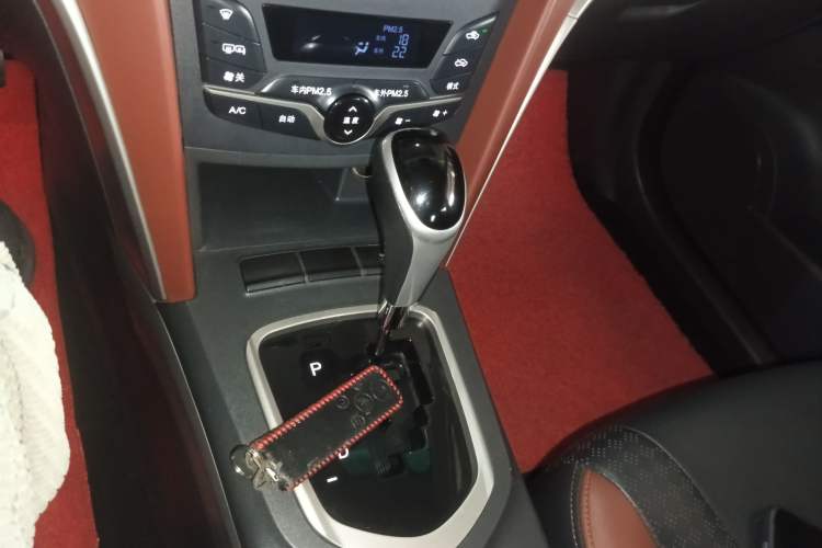 Used BYD G5 2014 1.5TID Automatic Prestige Model
