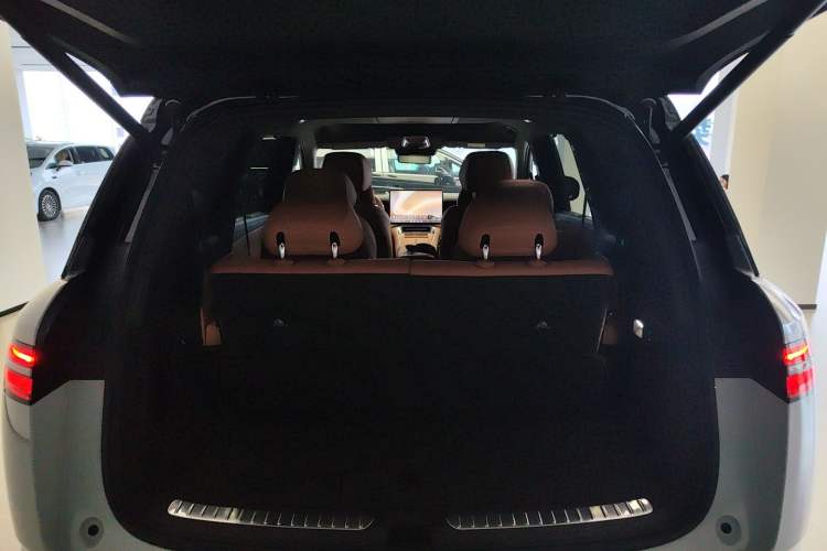 Used Denza N8L 2025 Model Flagship Model