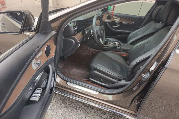 Used Mercedes-Benz E-Class 2016 E 300 L Luxury Model