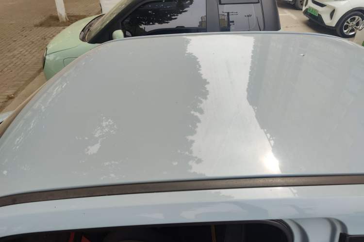 Used Wuling Hongguang MINIEV 2021 Macaron Fashion Model Lithium Iron Phosphate Roof