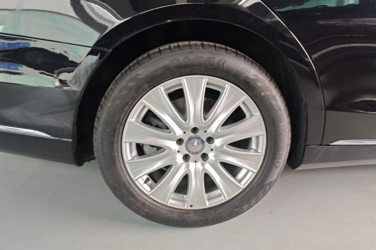 Used Mercedes-Benz S-Class 2014 S 320 L Business Model Exterior 5