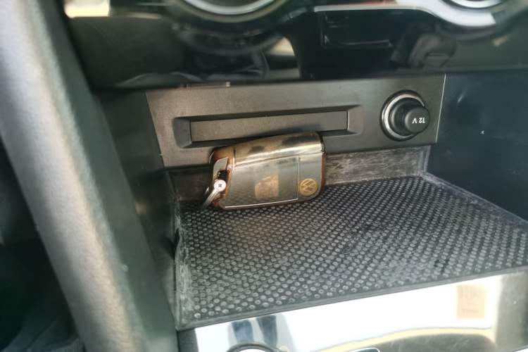 Used Volkswagen Tiguan L 2021 330TSI Automatic Two-Wheel Drive Smart Edition