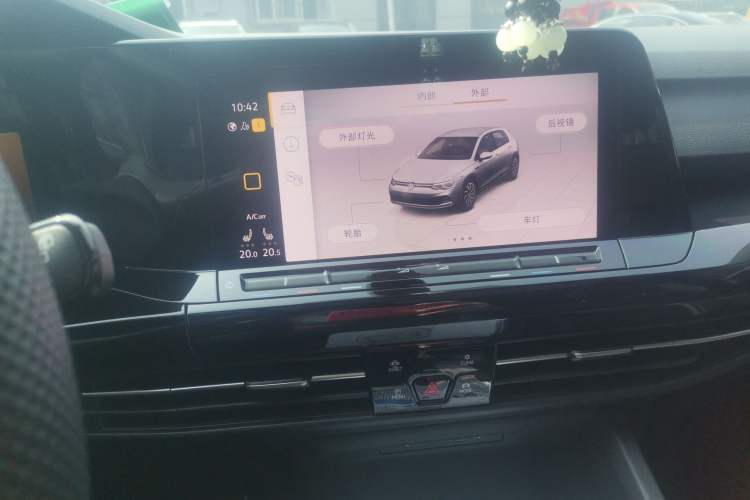 Used Volkswagen Golf 2023 Facelift 280TSI DSG R-Line Lite
