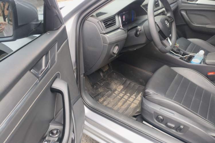 Used Skoda Superb 2019 TSI330 DSG Comfort Edition Driver Seat