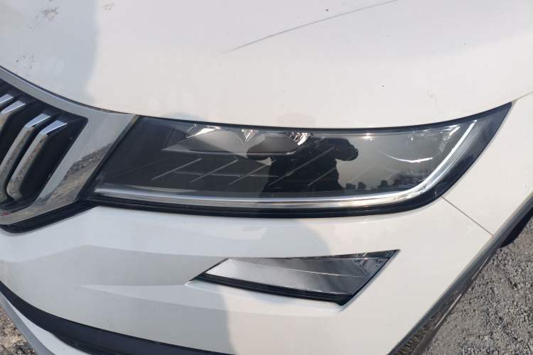 Used Skoda Kodiaq 2017 TSI330 7-Seater Two-Wheel-Drive Luxury Edition Left Front Headlight