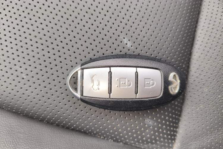 Used Infiniti Q50L 2016 2.0T Enjoyment Edition