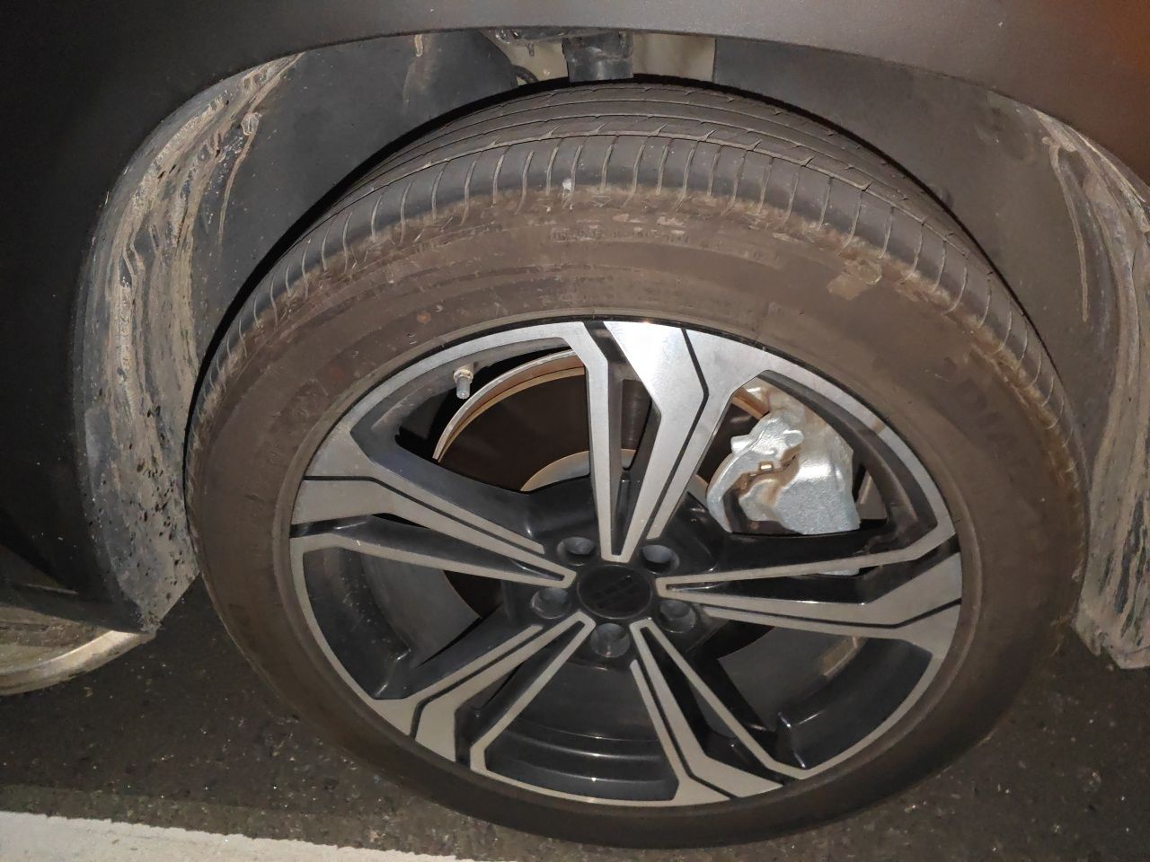 Geely Galaxy L7 2024 1.5T 115 km PLUS Dragon Edition — снимка 5