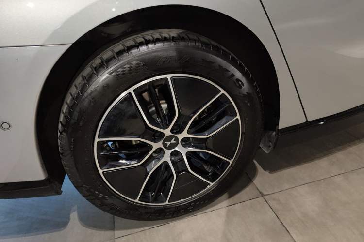 Used XPeng P7 2023 P7i 702 Pro Exterior 4