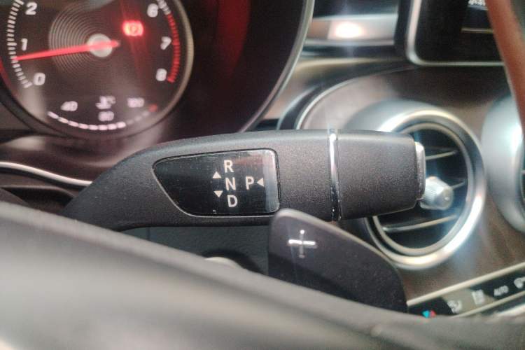 Used Mercedes-Benz GLC 2016 GLC 300 4MATIC Dynamic Model