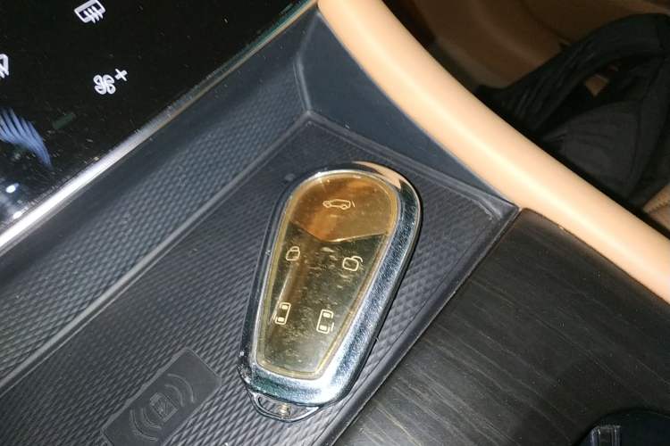 Used VOYAH Dream 2022 Low-Carbon Edition Dream+ Smart Enjoyment Package Vehicle Key