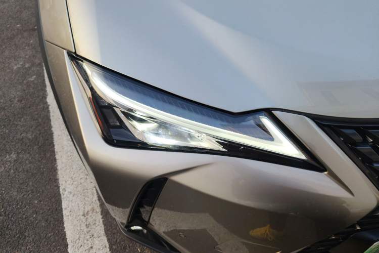 Used Lexus UX New Energy 2020 300e Pure·Joy Edition Right Front Headlight