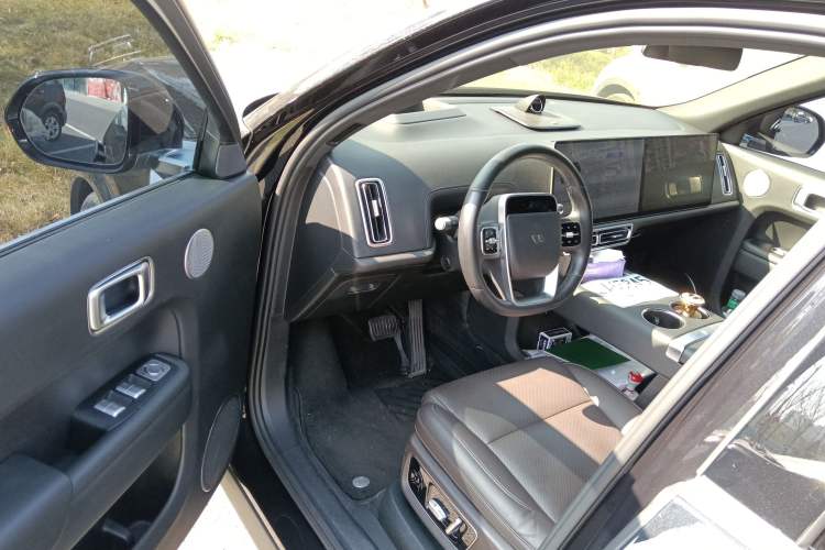 Used Li Auto L9 2022 Max model
