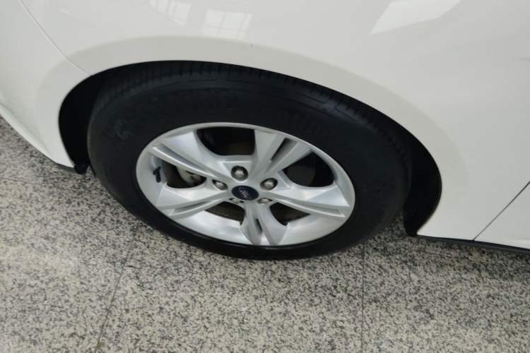 Used Ford Focus 2012 Hatchback 1.6L Automatic Fashion Edition