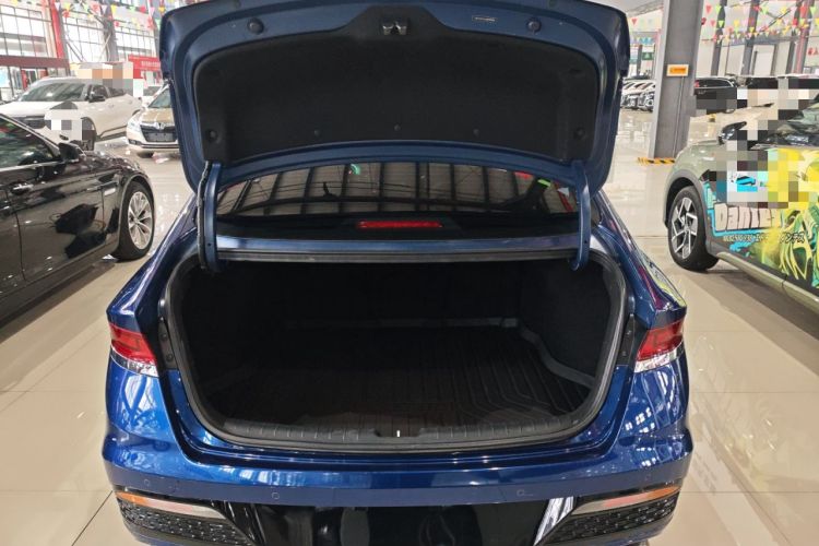 Used Hyundai Lafesta 2019 280TGDi Sport Edition China VI Trunk