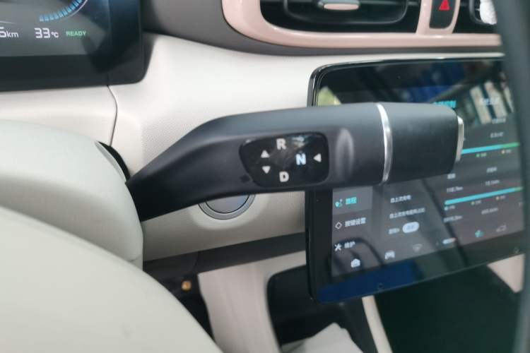 Used Leapmotor T03 2023 310 Lite Edition Gear Lever