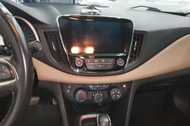 Used Chevrolet Monza 2020 320 Automatic Enjoyment Edition