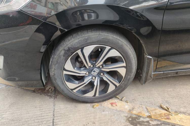 Used Honda Crider 2016 1.8L CVT Luxury Edition
