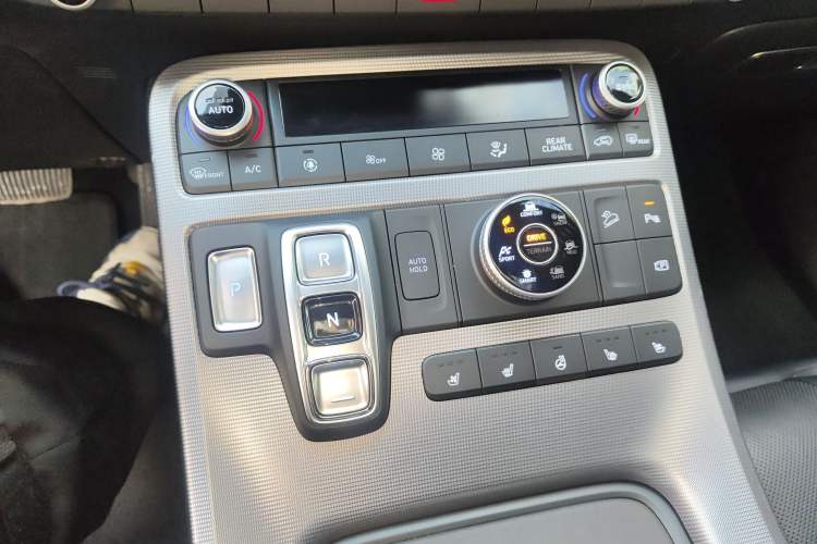 Used Hyundai Palisade 2023 3.5L Automatic All-Wheel Drive Calligraphy