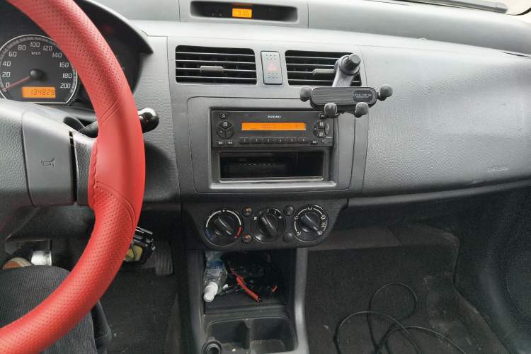 Used Suzuki Swift 2012 1.3L Manual Value Edition Audio And AC Panel