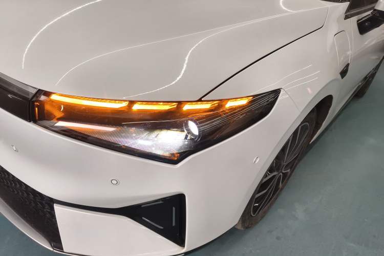 Used XPeng P5 2021 550E Left Front Headlight