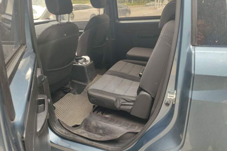 Used Wuling Hongguang PLUS 2020 1.5L Manual Standard Edition 5 Seats