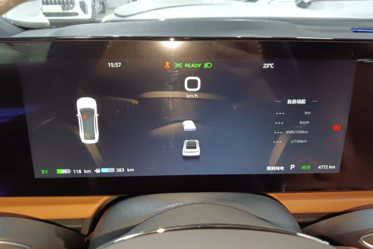 Used VOYAH PASSION 2024 PHEV Four-Wheel Drive Ultra-Long Range Flagship Model Instrument Cluster