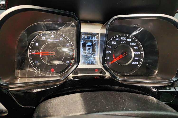 Used Zotye Domy X5 2017 Upgraded Model 1.5T CVT ZhiXian Edition