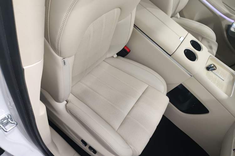 Used VOYAH Dream 2025 PHEV Four-Wheel Drive Prestige Kunpeng Edition
