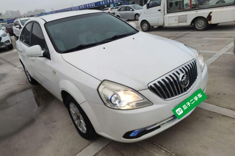 Used Buick Excelle 2015 1.5L Automatic Classic Model Exterior 1