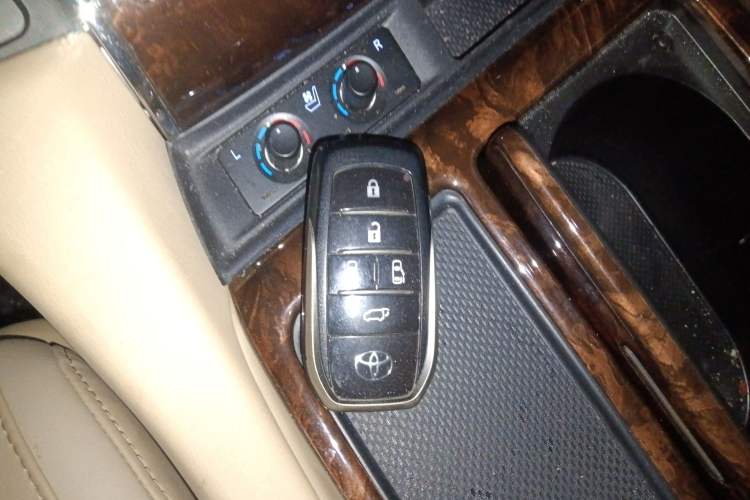 Used Toyota Alphard 2021 Dual-Engine 2.5L Luxury Edition